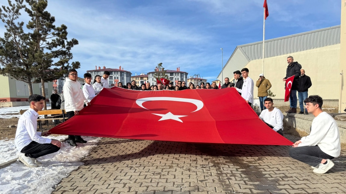 22 Aralık Sarıkamış Harekatı'nın 110. yıl dönümünde Şehitleri Anma Yürüyüşü gerçekleştirdik.